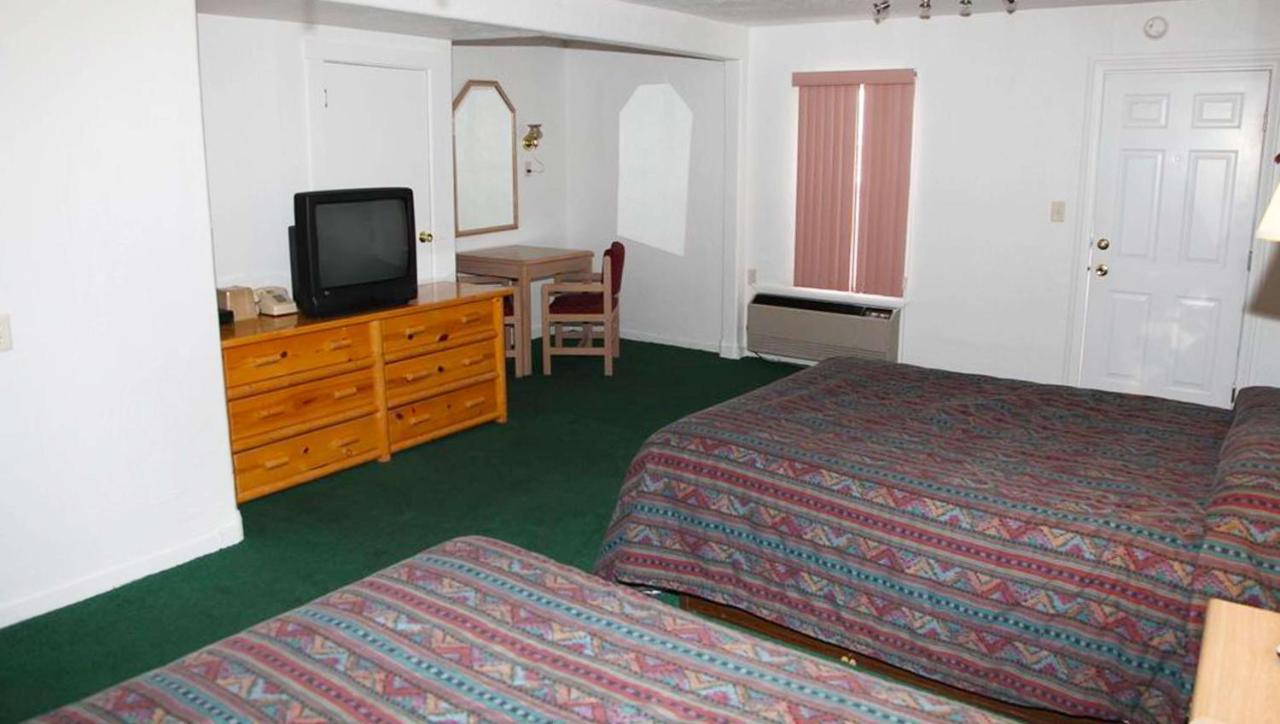 Marianna Inn بانجوِتش المظهر الخارجي الصورة